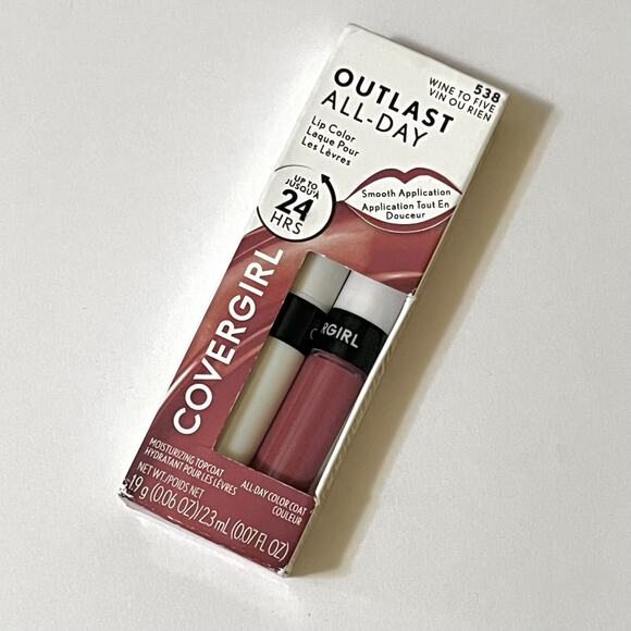 COVERGIRL Other - Covergirl Outlast All-Day Lip Color + Topcoat 24 Hrs 538 Wine To Five Pink